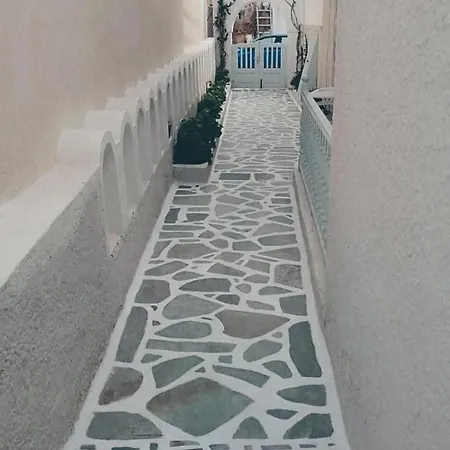 Dilino Hotel Kamári