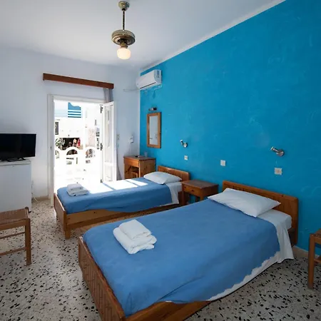 Hotell Dilino Kamári